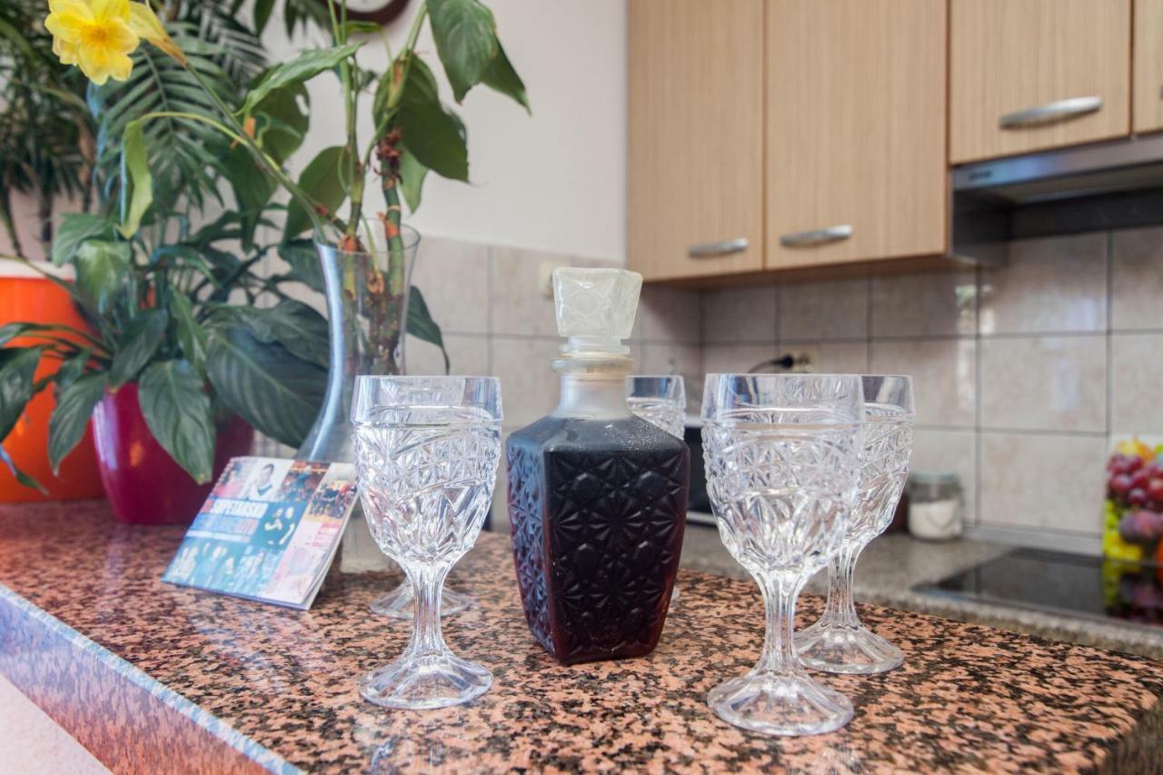 Apartments Jakov Mirce エクステリア 写真